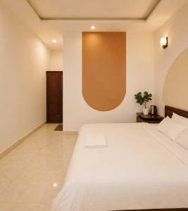 Happy 2 Hotel