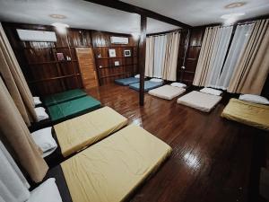 Decoco Canal-side Homestay