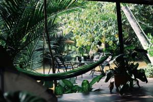 Decoco Canal-side Homestay