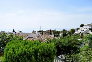 Villa Mediterránea Mar, Jardín y Casa del Árbol