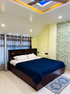 Aranyak Stay