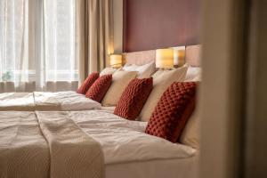 Elegant Apartment in Heart of Prague by Wagnerstays