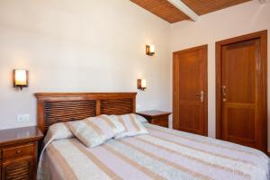 Charming house in Buenavista del Norte with shared pool