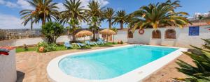 Charming House with Pool in Buenavista del Norte