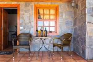 Sea view villa in Tijarafe, private pool.