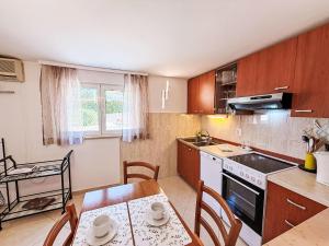 Apartment Apartment Beakovic by Interhome