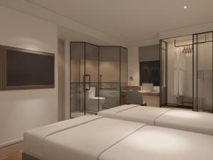 Hoan Kiem Legend Hanoi Hotel & Rooftop
