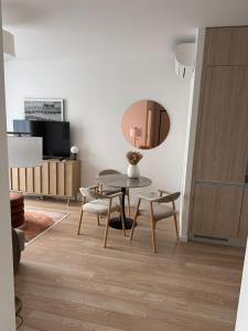 Warsaw Brewery, high floor apartment next to Frontex
