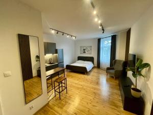 Black & Wood Studio Premium