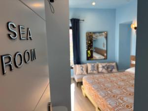 Casa Rural EL MEDITERRÁNEO para parejas, amigos o familia de EL COLMENAR