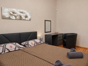 Charming 2BR City Living NDK