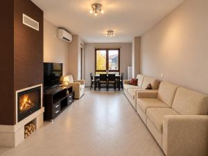 Green Life Private Apartment D27