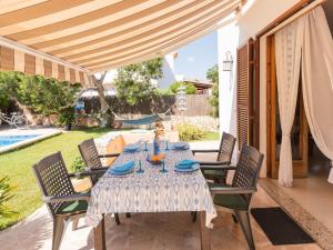 dbdafdecbbbdfe - Holiday Home Villa mit privatem Pool für 4 Personen