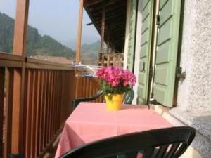 Apartment Wohnung mit Bergblick by Interhome