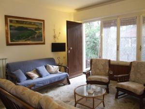 Apartment Azalea mit Terrasse by Interhome