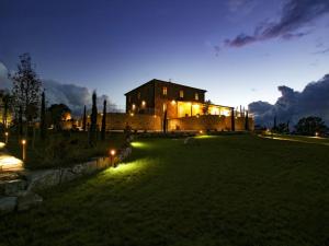 dbadfbeaf - Holiday Home Villa mit Infinity-Pool