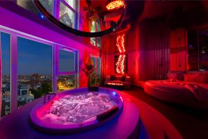 Apartamenty Quorum z Jacuzzi z Widokiem na Odrę by BQQK