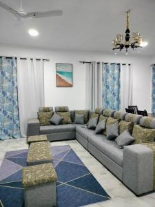 Shams Villa - Your Ideal Family Getaway in Grand Baie, Mauritius