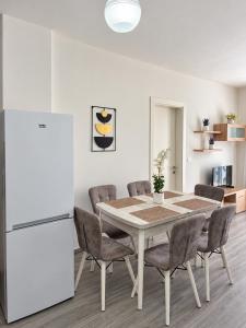 Solmare Apartments K