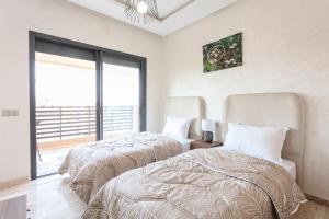 Modern, chic, comfortable, and artistic apartment
