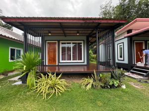 Laem Yang Home