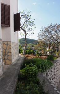 Double Room Vrbnik 5301b