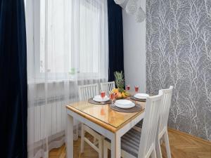 Warsaw Apartment with Balcony
