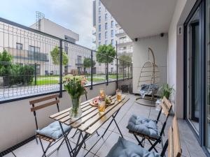Central Apartment with Terrace