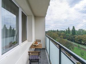 Riverside Flat with Balcony