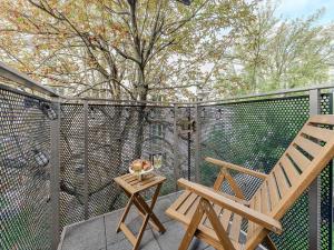Large Flat with Courtyard