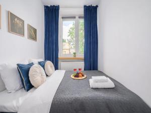 Three-Bedroom Flat on Syreny