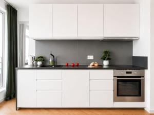 Warsaw Apartment near Metro