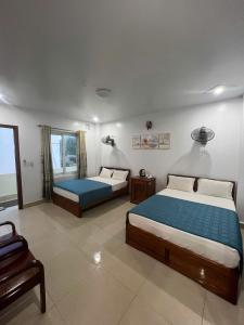 Cat Ba Manh Vuong Central Hotel