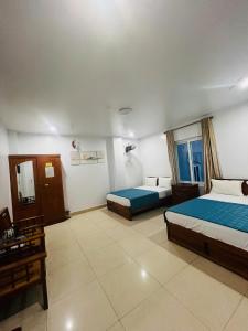 Cat Ba Manh Vuong Central Hotel