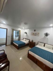 Cat Ba Manh Vuong Central Hotel
