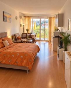 Rose Apartment on the Beach