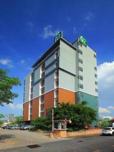 G2 Hotel Group