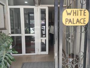 white palace