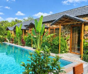 Flora Family Homestay