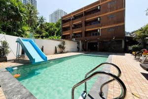 Cocoon Hideaway