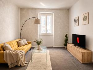 The Grand Living - Elegant Apartment in Trieste
