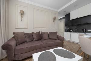 Przestronny Apartament z 5 Sypialniami oraz Sauną Kielce pl Wolności 9 by Heyrent