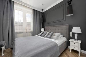 Przestronny Apartament z 5 Sypialniami oraz Sauną Kielce pl Wolności 9 by Heyrent