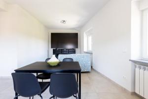 GuestHost - Bright and Modern Apartments in Lucca