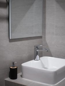 Shera Suites