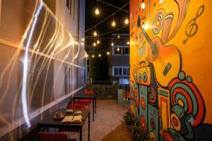 Cayzen Backpackers Hostel Perungudi