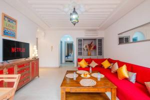 Cosy 1BR près Carré Eden – Terrasse & Confort