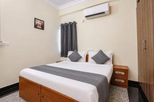 Hotel Eminence Stay Near LV EYE Hospital Banjara Hills