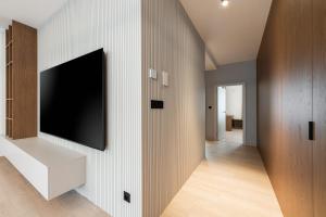 Premium Stay Near Novum & Downtown with Free Parking