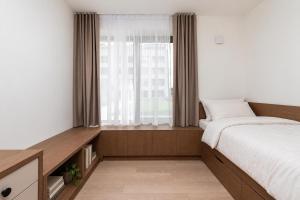Premium Stay Near Novum & Downtown with Free Parking